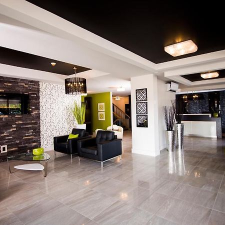 V Hotel & Suites มองก์ตัน ภายนอก รูปภาพ