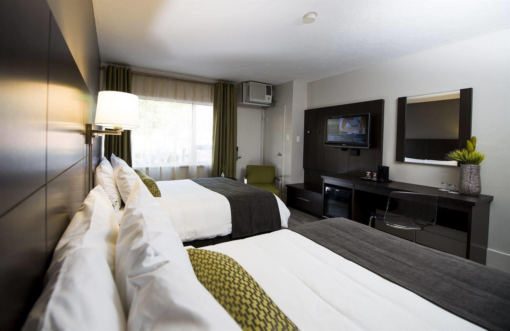 V Hotel & Suites มองก์ตัน ภายนอก รูปภาพ